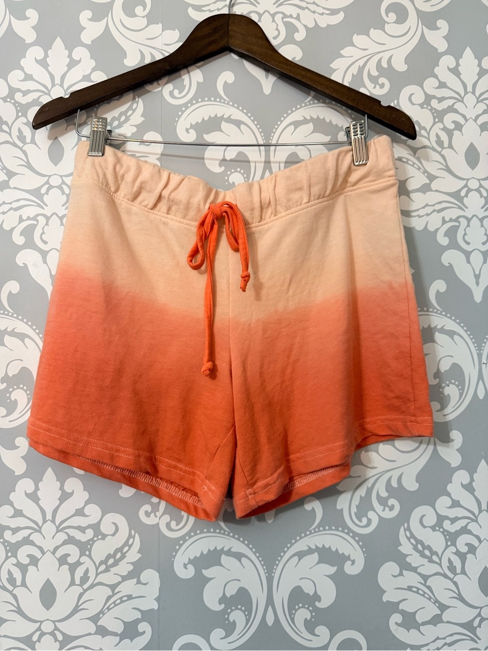 💫4/$25 • Blue Motion Ombre Peach-Orange Drawstring Shorts